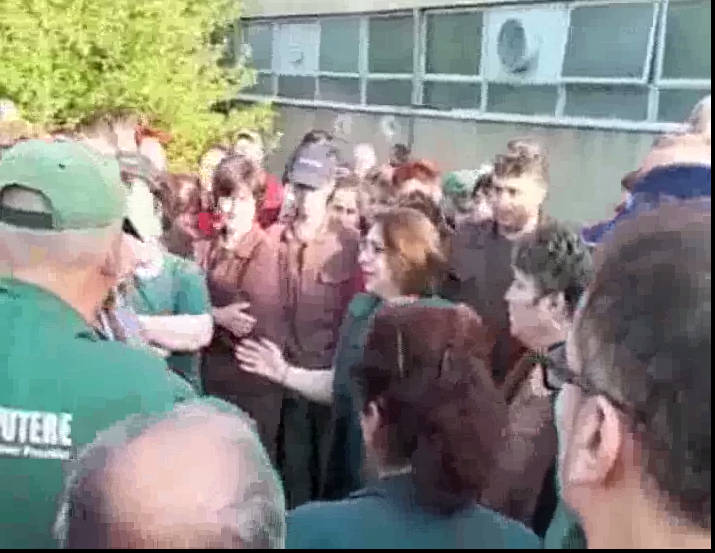 Protest spontan la Electroputere Craiova