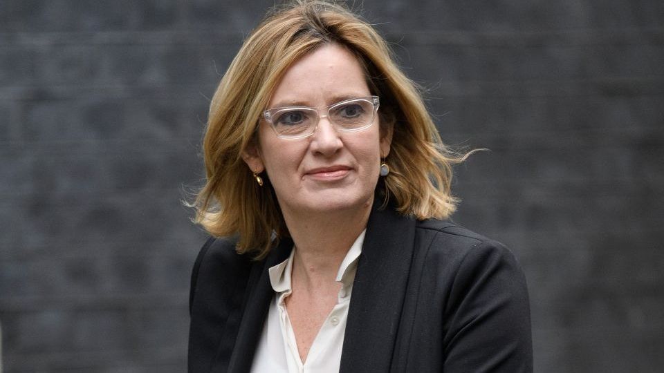 Cutremur la Londra. Demisie a ministrului de Interne în scandalul privind deportarea imigranților