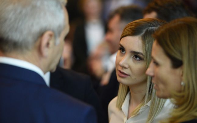 "Times New Roman", amendat de CNCD pentru articolul defăimător la adresa iubitei lui Liviu Dragnea