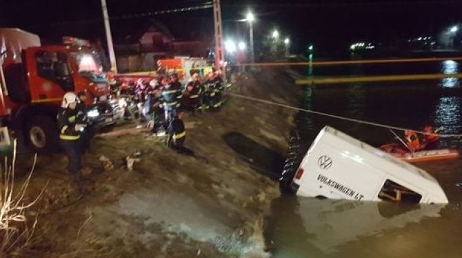 Groaznic. Un tânăr a murit sub ochii tatălui său în cumplitul accident din Neamț