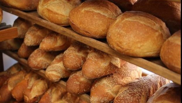 Ce se întâmplă în corpul tău dacă nu mai mănânci deloc pâine