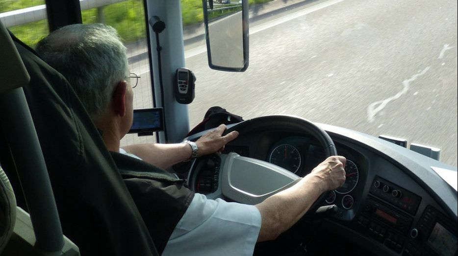 Criză acută de șoferi profesioniști în România. Avem un deficit de 40.000 de conducători auto 