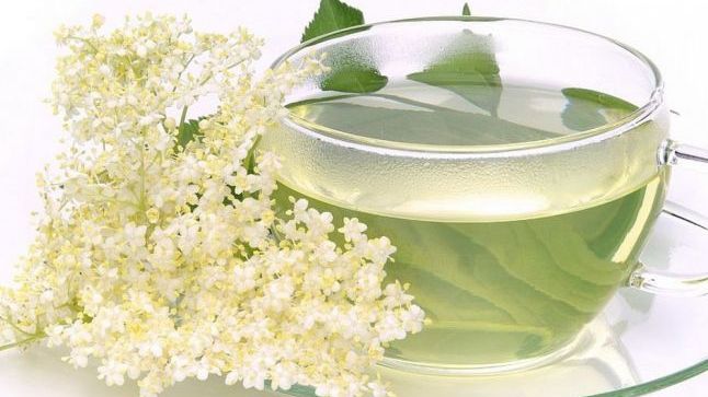 Ceaiul de soc este cu adevărat miraculos pentru organism. Tratează o mulţime de boli