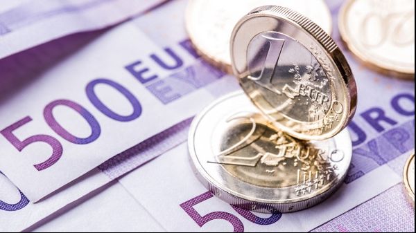 Prima îngheţare a cursului euro în instanţă, implicaţii majore în sistemul bancar