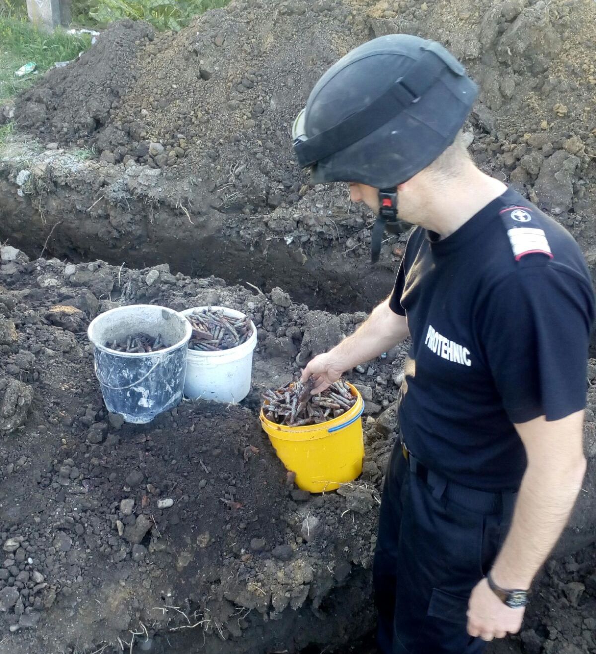 Descoperire nimicitoare în curtea unei școli din Vrancea