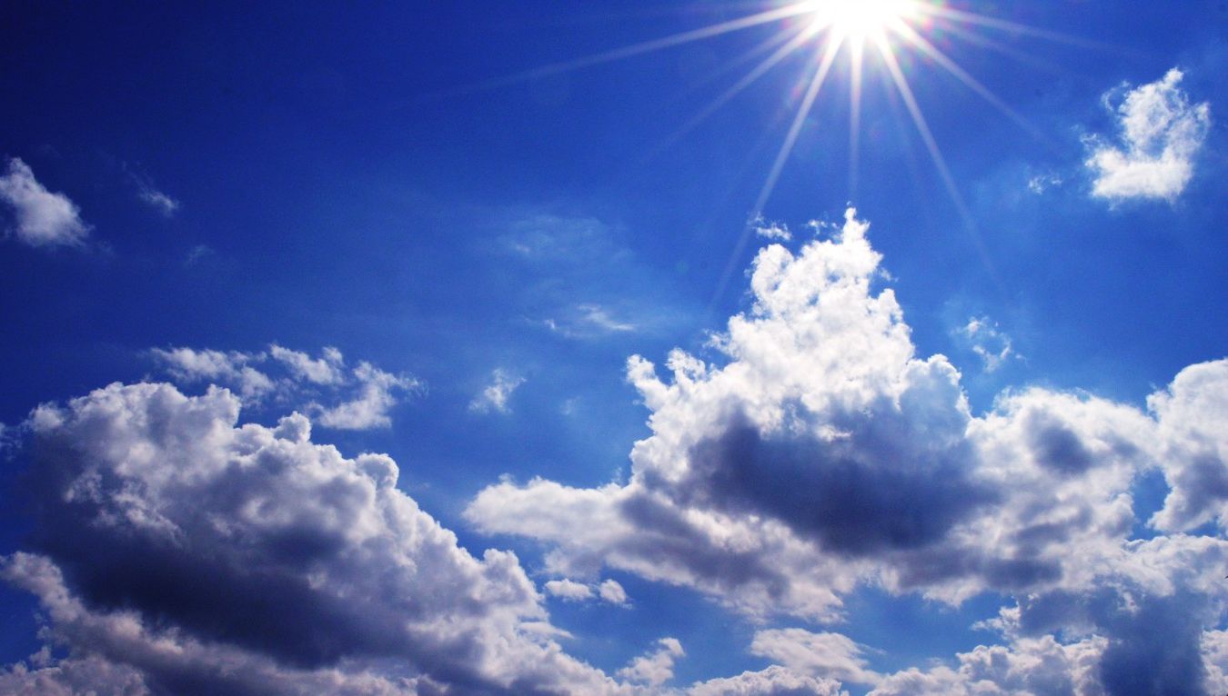 PROGNOZA METEO. Cum va fi vremea în mini-vacanţa de 1 iunie - avem nevoie de umbrele?