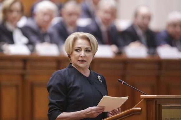 VIRAL. Cum s-a încurcat Dăncilă în stadioane: "Se vor face Giuleşti, Dinamo, Rapid şi Giuleşti"