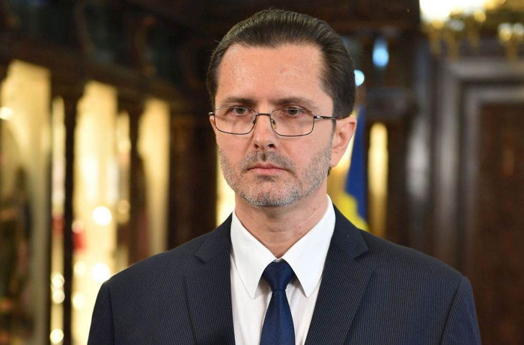 Biserica Ortodoxă nu vrea educaţie, ci dirigenţie sexuală în şcoli