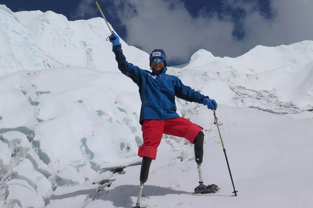 A avut un vis și l-a împlinit! A cucerit vârful Everest cu picioarele amputate
