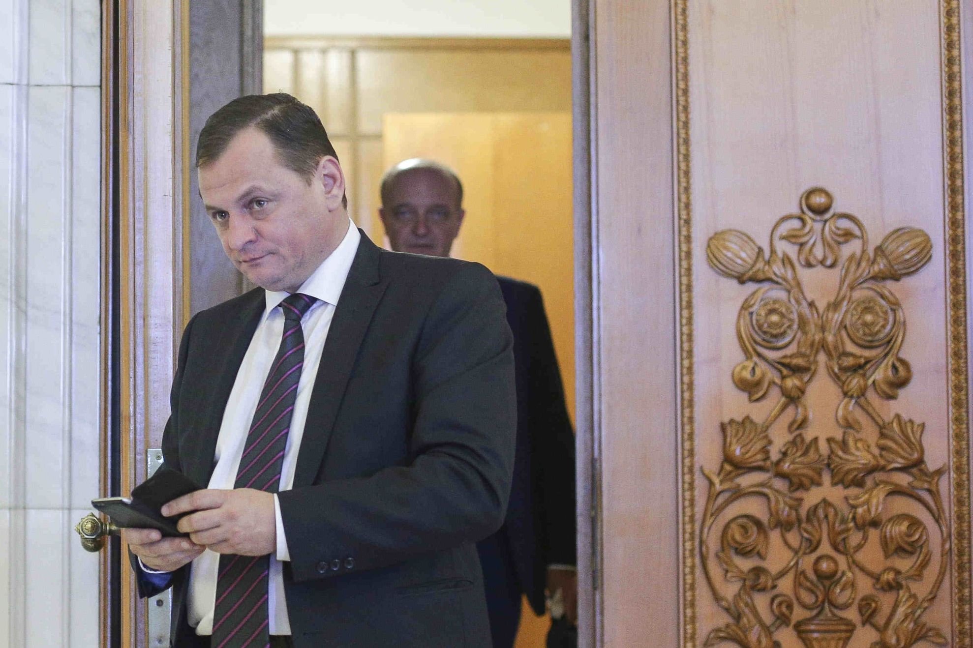 Cine este Gabriel Vlase, apropiat de Dragnea, propus de Iohannis la şefia SIE