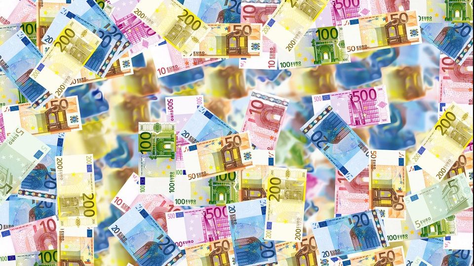 Ce spune Isărescu despre intrarea României în Zona Euro