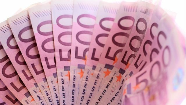 Palmă pentru România: Bulgaria depune cererea de aderare la moneda EURO!