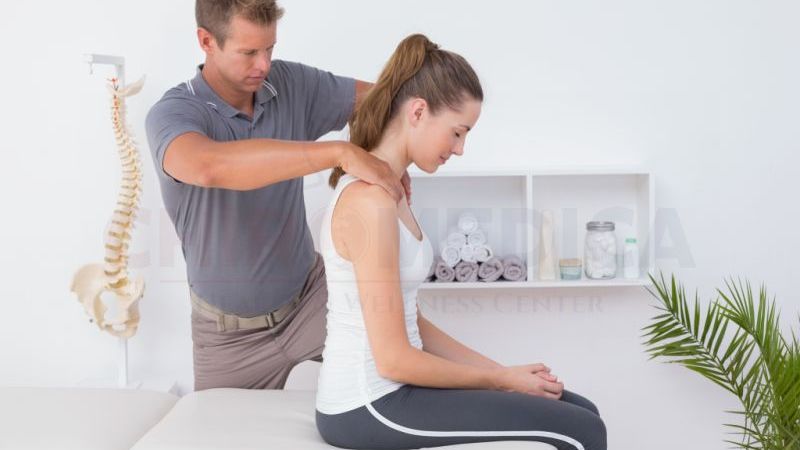 Chiropracticienii: NU dormiți niciodată pe partea dreaptă. Care sunt motivele