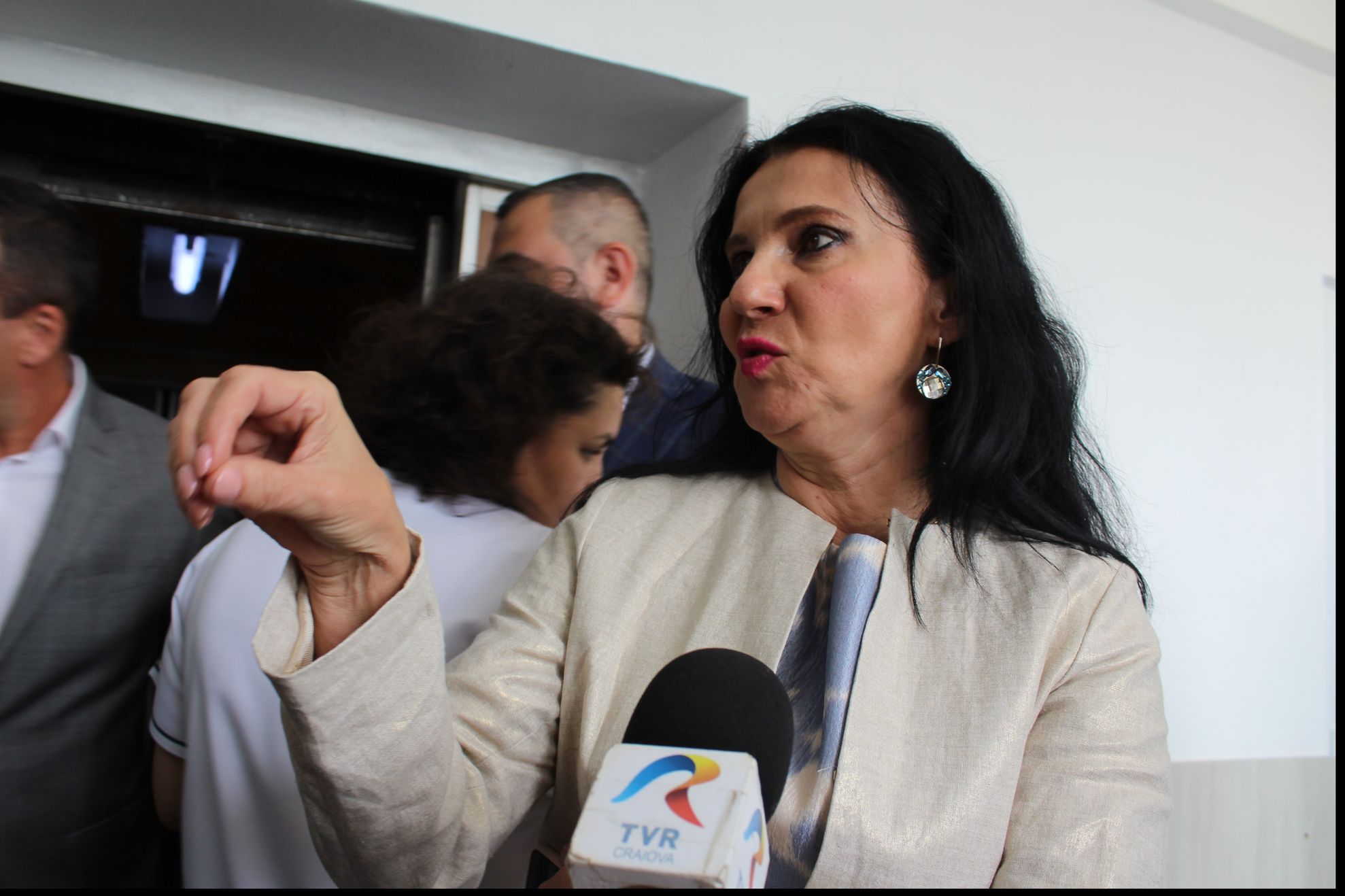 Dublu standard la Ministerul Sănătăţii: pe reţele numai de bine, în teritoriu, veşti proaste