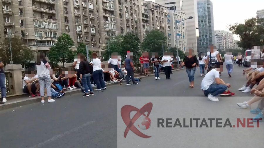 Imagini incredibile! Ce au făcut, de fapt, mulți manifestanți PSD, aduşi în București pentru miting