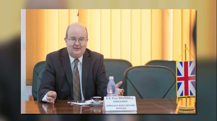Gafă la Iaşi: Ambasadorul Marii Britanii întâmpinat cu un steag britanic din 1801