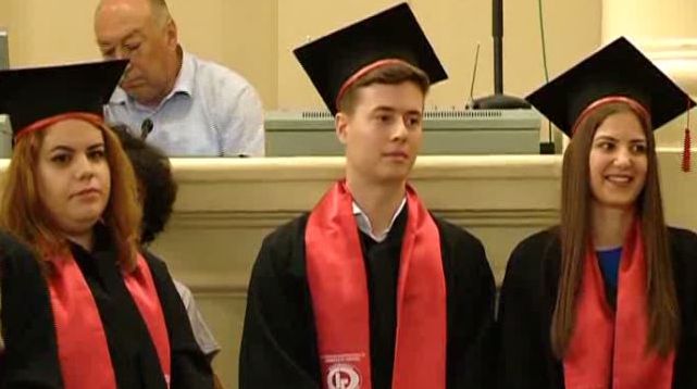 Studenți