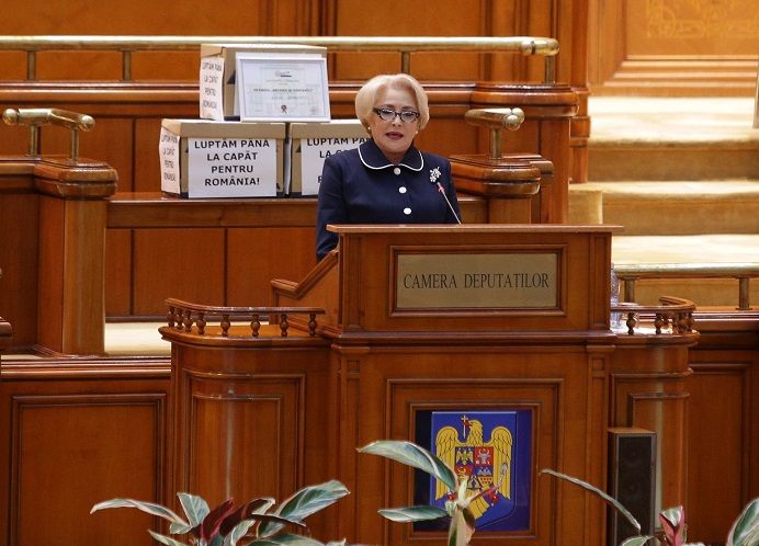 Viorica Dăncilă, discurs-fluviu, marcat de gafe: ”De ce mințiți că prețurile a crescut?!”