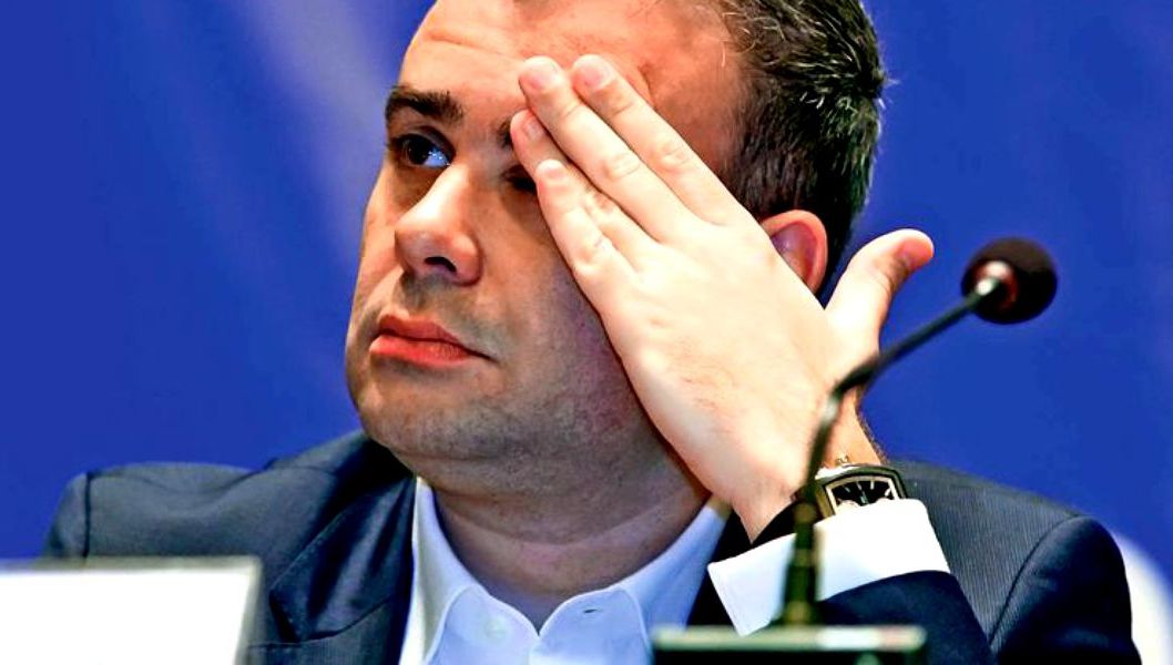 Lovitură pentru Vâlcov, creşterea economică "nu respectă" programul de guvernare