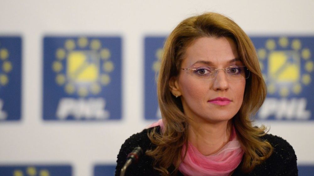 Angajarea răspunderii. Gorghiu: ”Ameninţările cu moţiuni nu ne sperie”