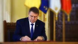 Președintele Iohannis a contestat la CCR Codul Administrativ