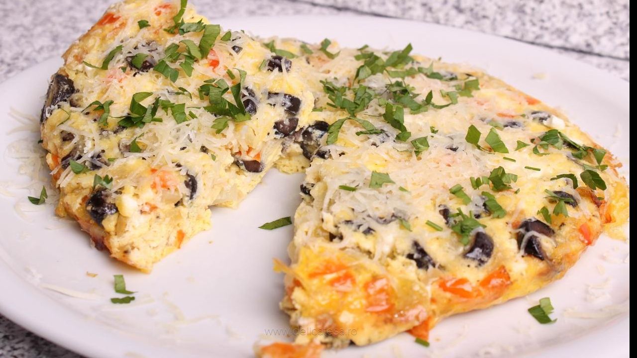 Omletă ca la restaurant la tine acasă. Ingredientele surpriză pentru un plus de arome