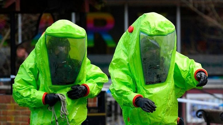Alertă în Marea Britanie: Două persoane, otrăvite cu neurotoxina folosită în cazul Skripal