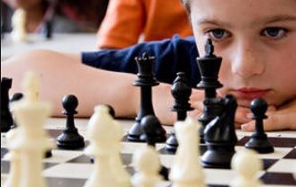 Elevii scutiţi la orele de educaţie fizică şi sport vor practica şahul