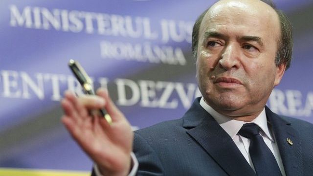 Lovitură de teatru! Tudorel Toader reia procedura pentru noul şef DNA