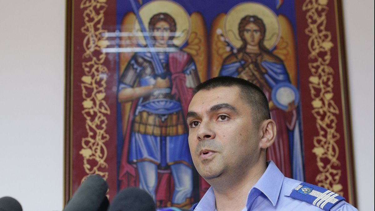 Cucoș cântă din nou la Jandarmerie