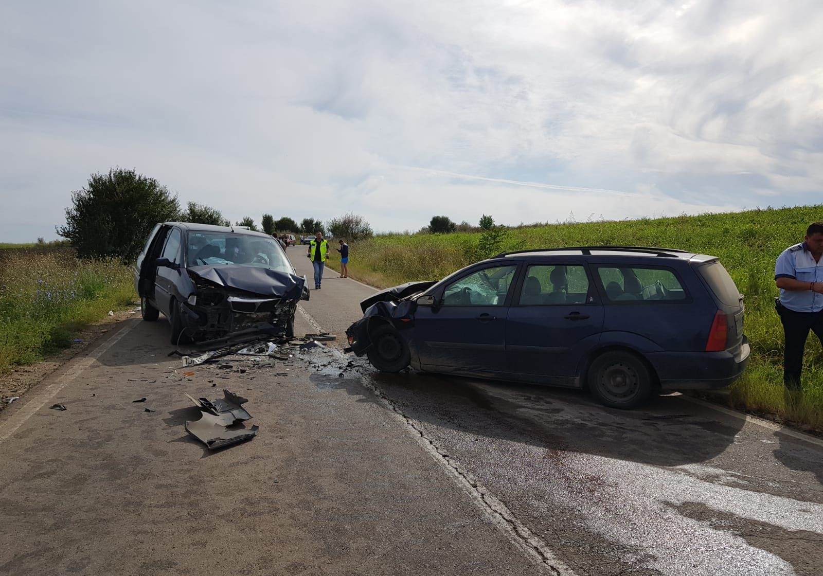Accident grav în judeţul Giurgiu, cinci persoane au fost rănite