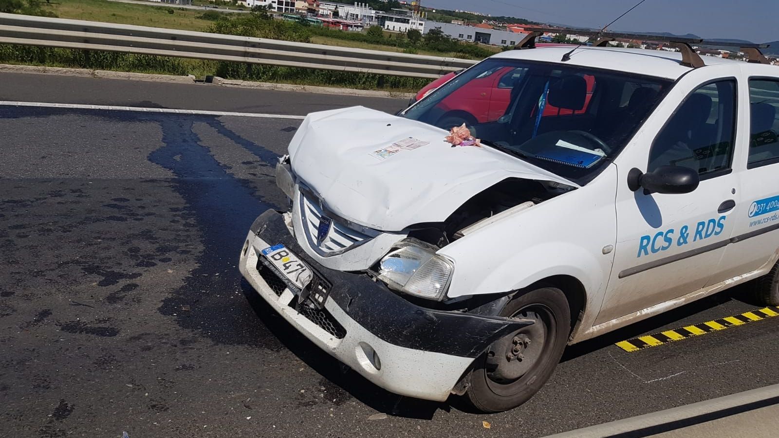 Accident grav pe A1. Circulaţia se desfăşoară doar pe banda de urgenţă