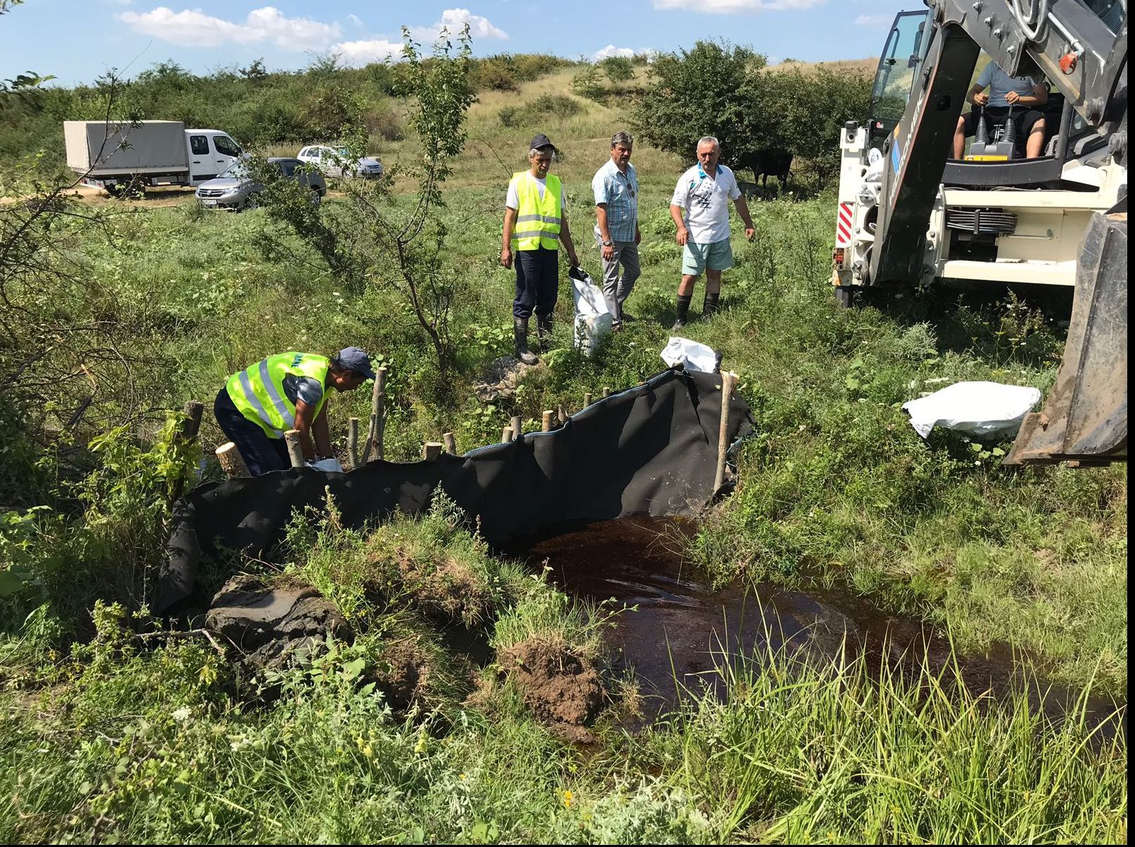  Zeci de baraje de neutralizare a biodieselului, după accidentul de la Cârcea