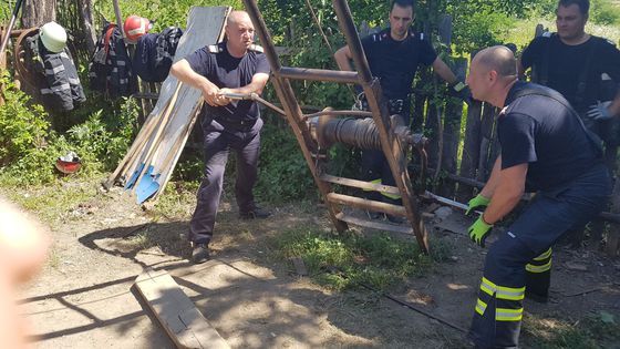 CURAJ extrem. Ce a făcut un bărbat pentru salvarea nepotului