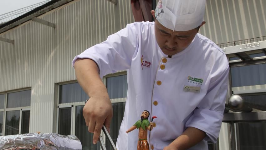 Chinezii gătesc cu ajutorul soarelui