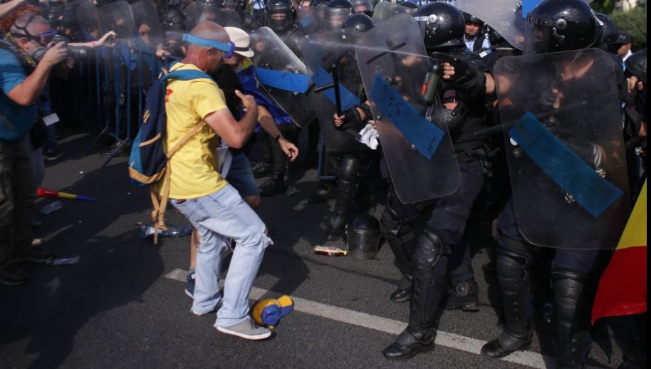 Anunţ oficial al DSU pentru toţi cei care au inhalat gaze lacrimogene la protestul Diasporei