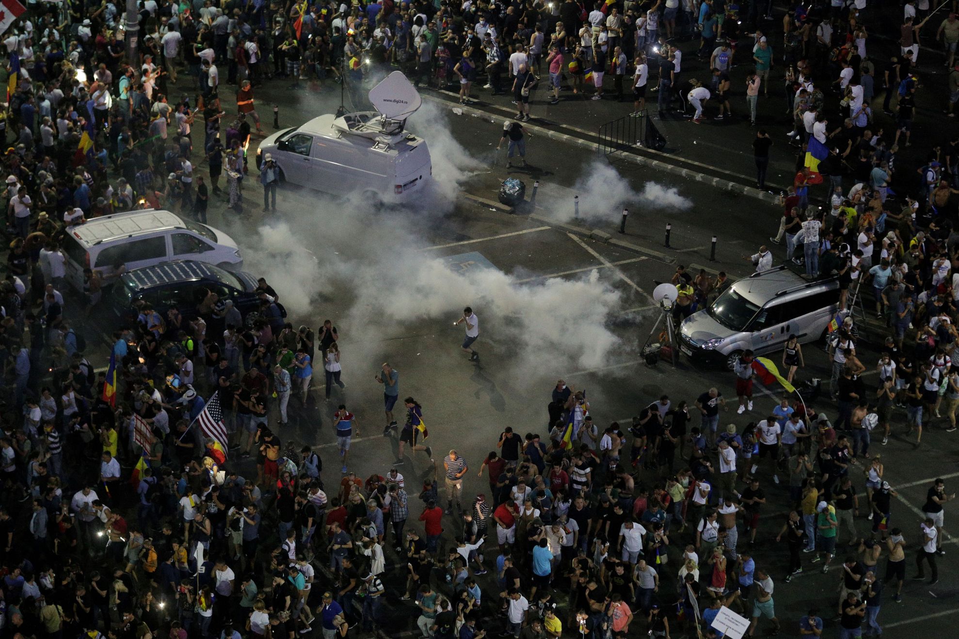 Jandarmeria, despre violențele de la protestul Diasporei: Au fost deschise 8 dosare penale 