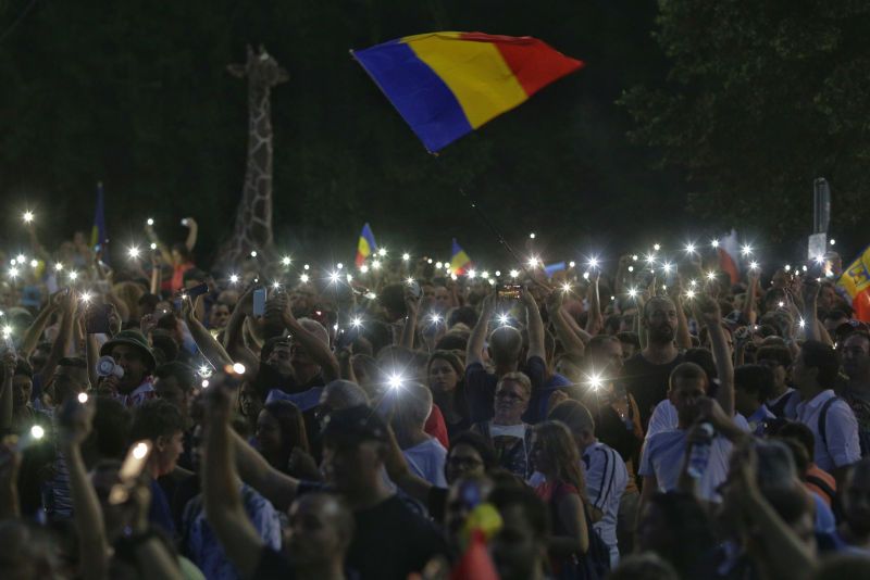 Comisia Europeană, prima reacţie după violenţele de la protestul din 10 august 
