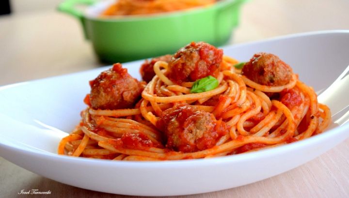 Reteţa zilei: spaghete cu chifteluţe, ca în Italia 