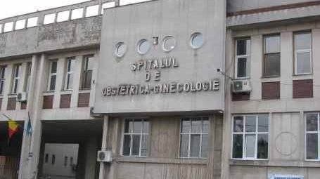 Un lift de la maternitatea Ploiești a căzut de la etajul 5 cu mai multe paciente