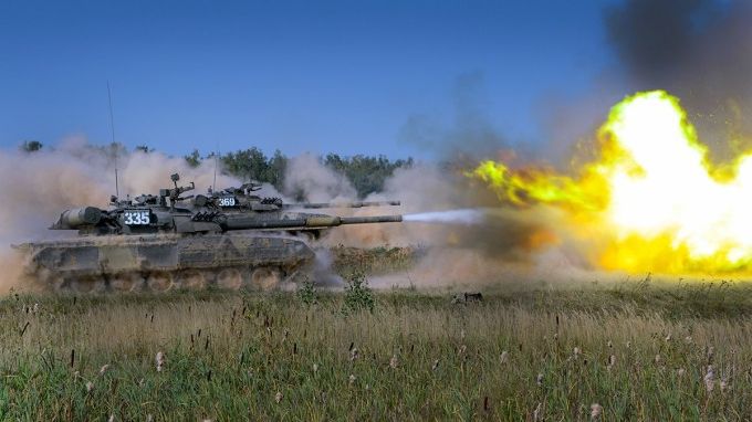 ”Rusia iubește pacea”, anunță Putin, în timpul manevrelor militare masive Vostok 2018