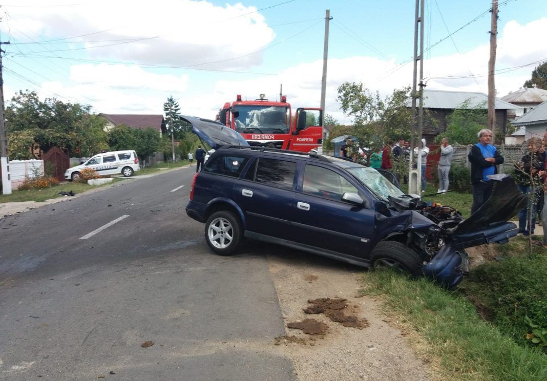 Accident cu 9 victime în Argeş, un microbuz a fost implicat