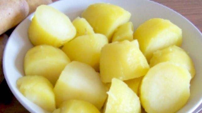 Dieta rapidă cu cartofi fierţi. Cum să slăbeşti 5 kg în patru zile 