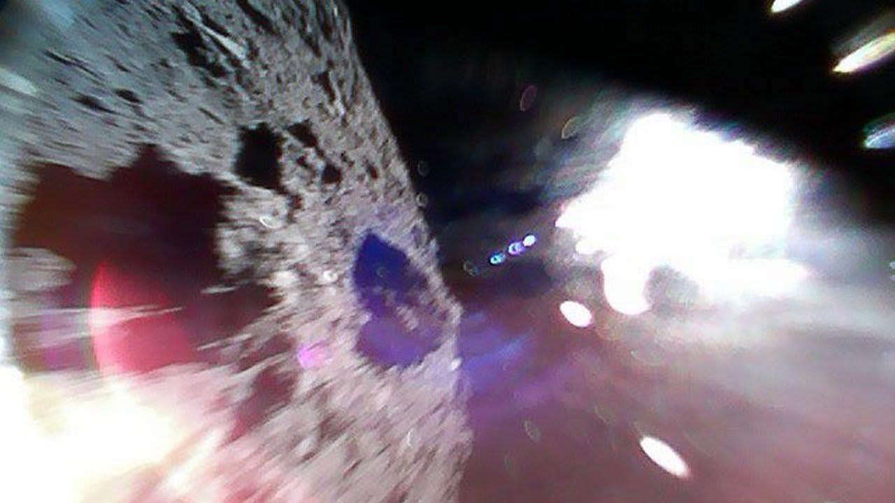 Japonezii chiar fotografiază orice! Au prins un asteroid în cele mai mici detalii. Uimitor