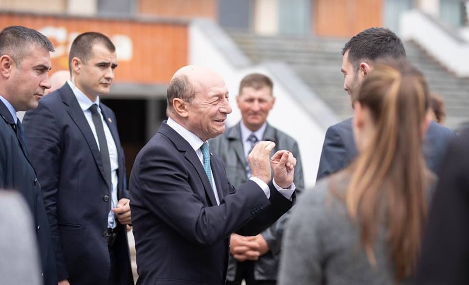 Băsescu face lista remanierii