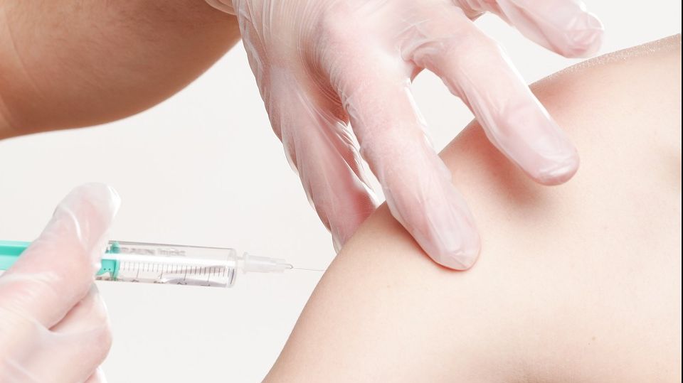 Tot ce trebuie să știi despre vaccinul împotriva hepatitei