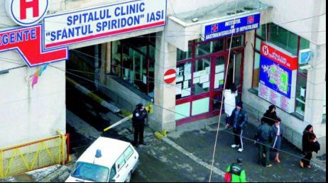 Femeie bătută de soţ cu scaunul, la spital în stare gravă