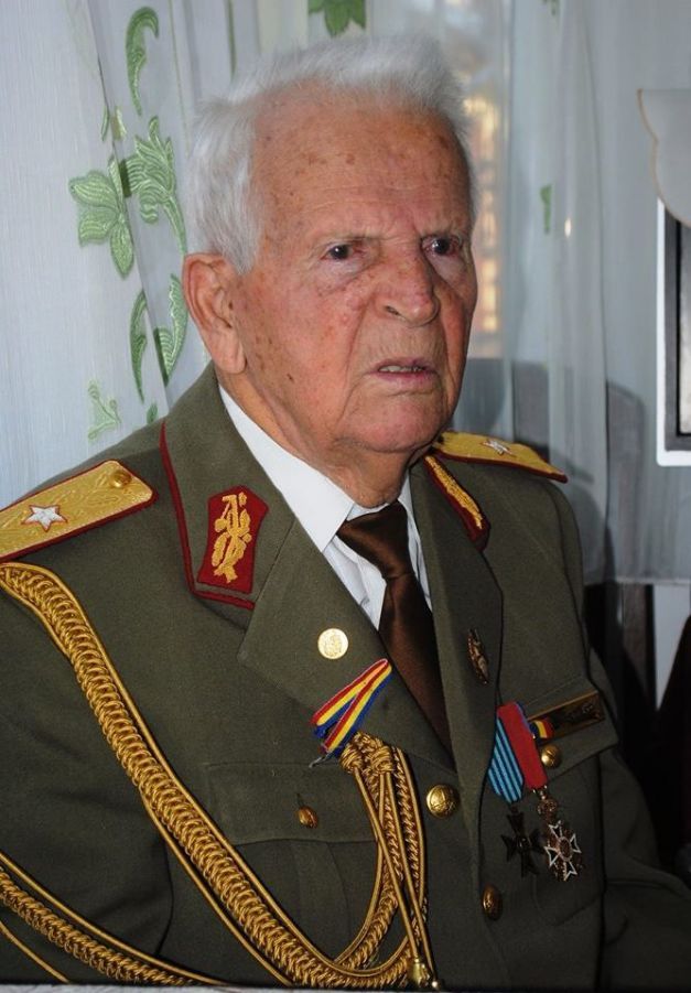 Românii "Centenar". Ce trebuie să învăţăm de la 15 bătrâni care au împlinit 100 de ani