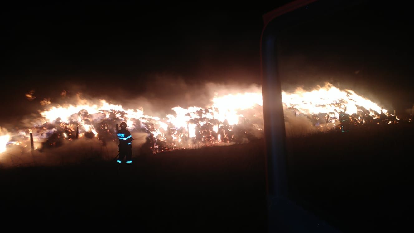 Incendiu devastator, stins în 5 ore
