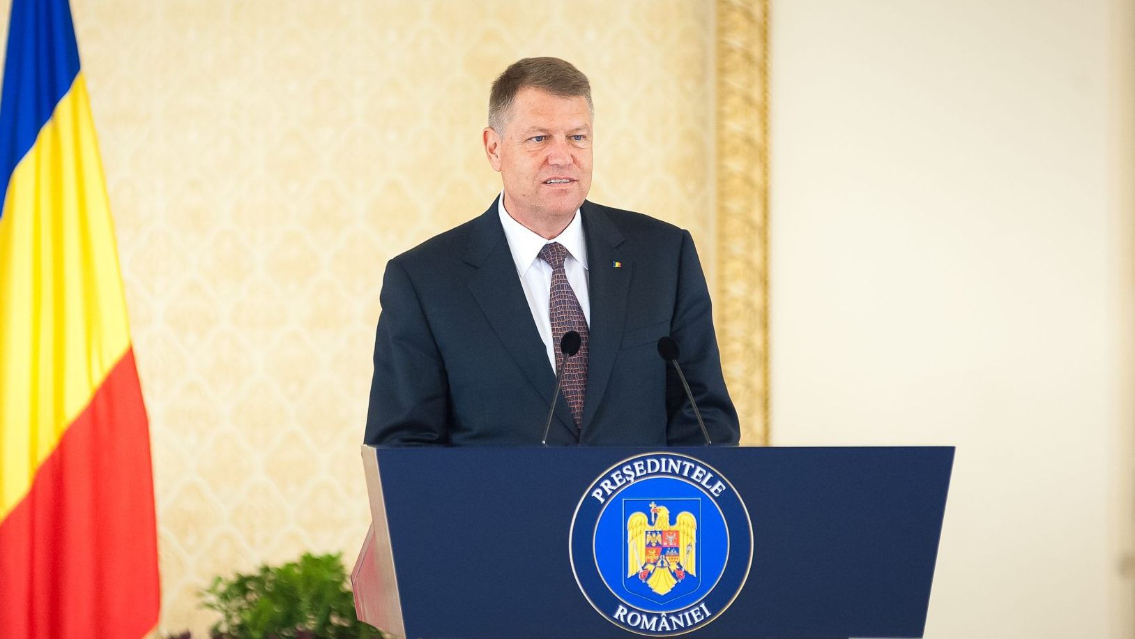 Iohannis îi cere demisia lui Tudorel Toader, după raportul devastator al Comisiei de la Veneţia 